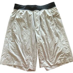 Lululemon T.H.E. Linerless Short 9” Inseam RARE‎ pattern Size Medium